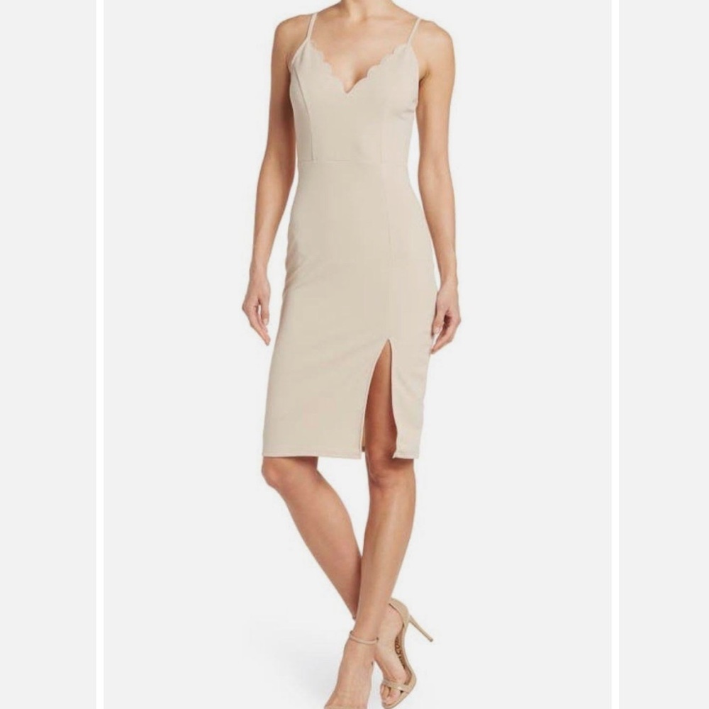 Socialite Scallop Trim Bodycon Ivory Dress Sz XL